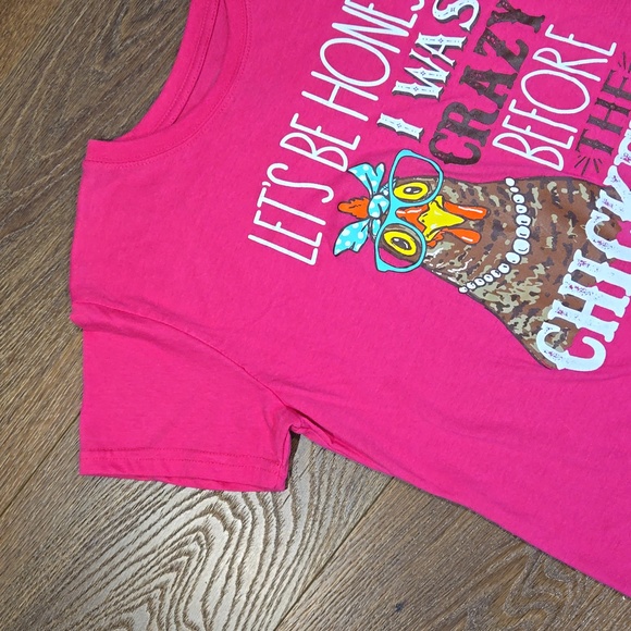 LOST CREEK OUTFITTERS chicken graphic tshirt.   #6299 - Picture 3 of 5